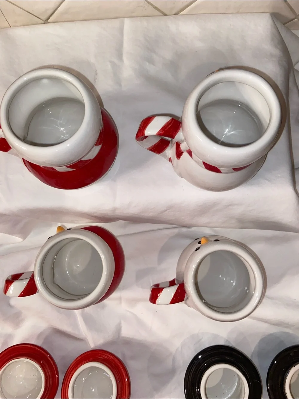 RARE Like new Williams Sonoma Holiday Snowman Snowmaid Mugs Set